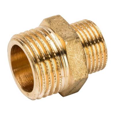Ниппель латунный переходной наружная резьба Stout