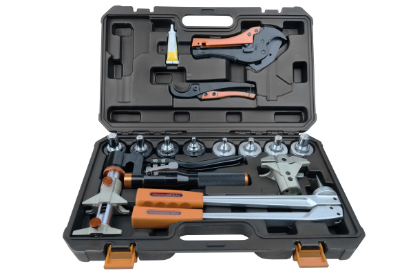 Пресс-инструмент для PEX труб Ø 16-32 мм Best Press L1335 гидравлический в чемодане