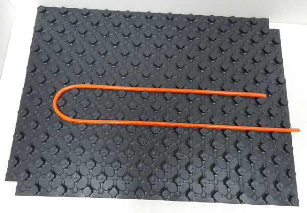 Мат для тёплого пола с бобышками Экопол S=0,88 м2 с покрытием